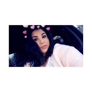 Meet your Posher, Alaina